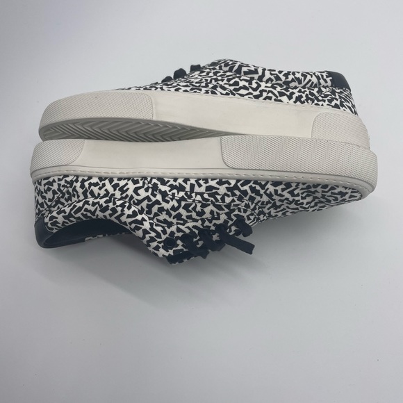 Excellent Saint Laurent canvas sneaker size 9 - Picture 3 of 5